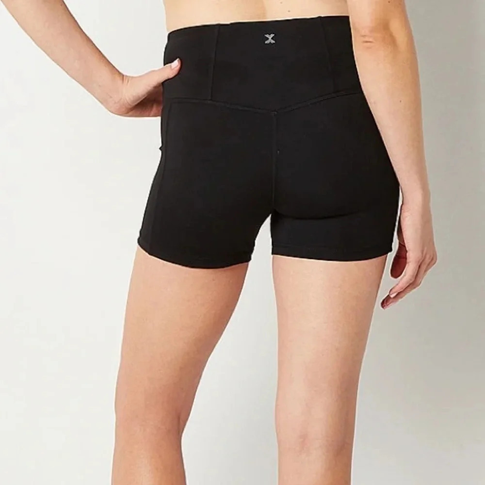 Xersion quick dry High Rise 3.5” Short size Small